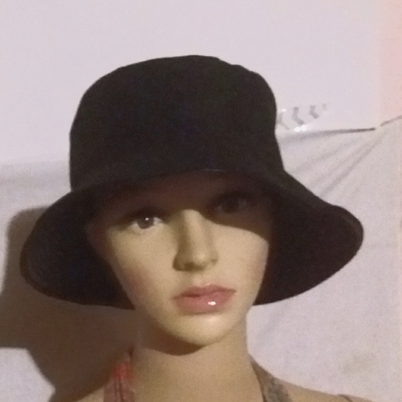 Trendy Vegan Bucket Hat Reversible - Picture 2 of 3